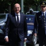 Η θάλασσα «καταπίνει» τη Νέα Ποτίδαια Χαλκιδικής – Σε κίνδυνο σπίτια και δρόμοι
