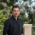 Τα κινητά ως εργαλείο επιβίωσης για παιδιά πρόσφυγες και μετανάστες – «Χωρίς Wi-Fi δεν υπάρχει ζωή»