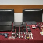 Μόνο η Αγία Γραφή γλίτωσε στο διαμέρισμα που λαμπάδιασε στη Δραπετσώνα