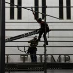 Χωρίς τέλος οι αυξήσεις στα σούπερ μάρκετ – Πόσο ανέβηκαν οι τιμές στα τυριά και τα αλλαντικά τους τελευταίους 2 μήνες