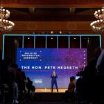 Βασιλικός γάμος με όλα τα βλέμματα στην Κέιτ: Ποιοι έδωσαν το «παρών» στον γάμο του αγαπημένου εγγονού της Ελισάβετ
