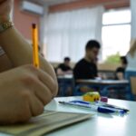 Ένοικος στην Καλλιθέα πιάστηκε στα χέρια με διαρρήκτες, τους κοπανούσε με ρόπαλο