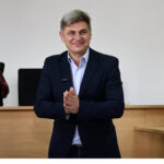 ΠΑΣΟΚ: Πολιτικό μνημόσυνο για τον Ανδρέα Παπανδρέου στο Α’ Νεκροταφείο – Λευκά τριαντάφυλλα στη μνήμη του