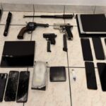 Κηφισός: Γερανοφόρο πήρε παραμάζωμα πινακίδα – Στο τσακ γλίτωσαν επιβάτες μηχανής