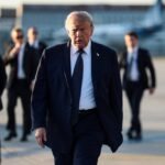 Εντυπωσιασμένος από τις Βερσαλλίες ο Τραμπ [εικόνες]