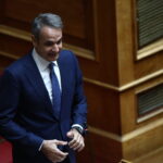Πύρινος εφιάλτης στην Πάρο – Εκκενώνονται ακόμη πέντε περιοχές μετά από νέο 112