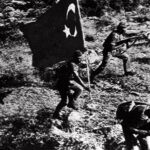Ωρωπός: Φορτηγό συγκρούστηκε με αυτοκίνητο που κινούνταν ανάποδα – Δείτε βίντεο