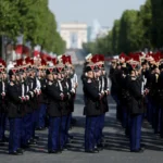 Στενά του Ορμούζ: Νέα επίθεση σε τρία πλοία – Νεκρός ένας ναυτικός  – Φόβοι για γενικευμένη κρίση στις θαλάσσιες μεταφορές