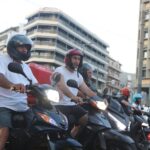 Μουντιάλ 2026: Μεγάλη μοτοπορεία διανομέων με καπνογόνα, κόρνες και συνθήματα