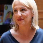 Μακρόν: «Μην εμπιστεύεται όλες τις δημοσκοπήσεις» – Προειδοποίηση για τη Λεπέν ενόψει του 2027