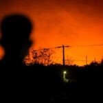 Φωτιά στο Ωραιόκαστρο Θεσσαλονίκης: Καμμένα κτίρια, 112 για εκκένωση και ολονύχτια μάχη