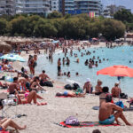 Ανοιχτά σήμερα τα καταστήματα λόγω εκπτώσεων – Ποιο είναι το ωράριο και τι ισχύει για τις προσφορές