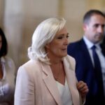 Το Ιράν κλιμακώνει τις επιθέσεις στον Κόλπο μετά τα συνεχιζόμενα αμερικανικά πλήγματα