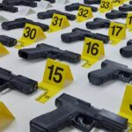 Οργανωμένη εγκληματική ομάδα με «ορμητήριο» οπαδικό σύνδεσμο: Στον εισαγγελέα οι 10 συλληφθέντες – 29 ταυτοποιημένοι για οκτώ κακουργήματα