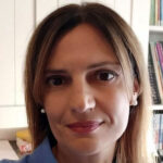 Φάρσαλα: Απίστευτες εικόνες με την Γωγώ Τσαμπά –  Της έριξαν λουλούδια με… φορτωτή σε πανηγύρι [Βίντεο]