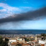 Μεγάλη φωτιά στην Οινόη – Μήνυμα του 112, πάνω από 20 εναέρια μέσα – Διακοπή κυκλοφορίας στην παλιά εθνική Αθηνών Θηβών