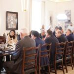 Τετ α τετ Δήμα με τον Ινδό υπουργό Εμπορίου και Βιομηχανίας