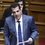 Κυριάκος Μητσοτάκης στον επικήδειο για τον Γιάννη Βαρβιτσιώτη: «Δεν πέρασε απλώς από τον δημόσιο βίο, αλλά μαζί με άλλους της γενιάς του τον σμίλεψε επί δεκαετίες»