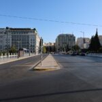 Αυτοκίνητο «μπούκαρε» σε κατάστημα εστίασης στη Μεσσήνη και σταμάτησε ανάμεσα στα τραπέζια – Δείτε βίντεο