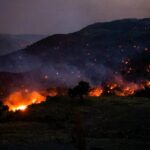 Γιάννης Αρτοποιός: Βελτιωμένη η εικόνα στη Δυτική Αττική, αλλά η μάχη με τις αναζωπυρώσεις συνεχίζεται