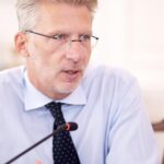 Ταγιάνι: «Δεν θεωρώ ότι με τη Γερμανία υπάρχει πρόβλημα με τις δευτερογενείς ροές»