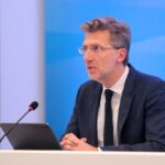 Φωτιά τώρα στον Άγιο Νεκτάριο: Κάνουν ρίψεις τα πρώτα καναντέρ