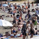 Μετ’ εμποδίων η επιστροφή των αδειούχων στην Αθήνα – Σημειωτόν η κίνηση σε Κινέτα, Πάχη, Μέγαρα