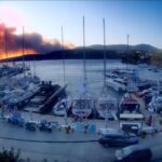 Ανεξέλεγκτη η φωτιά στη Σκύρο – Σε «κόκκινο συναγερμό» η χώρα