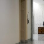 Απίστευτο ατύχημα στην Πολωνία: Τρένο τσακίζει φορτηγό στις ράγες
