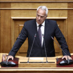 Ζωή Κωνσταντοπούλου: «Δεν έχουμε μια δημοκρατική κυβέρνηση – Πώς γίνεται κάθε πέτρα που σηκώνουμε να είναι η ΝΔ από κάτω;»