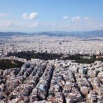 Γονική παροχή ακινήτου: Τα σημεία-κλειδιά πριν από τη μεταβίβαση και το αφορολόγητο έως 800.000 ευρώ αξία