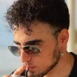 Μόλις χτύπησε το πρώτο κουδούνι και οι μαθητές σκέφτονται ήδη τις αργίες