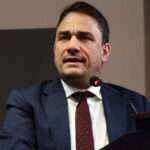 Πληρωμές e-ΕΦΚΑ και ΔΥΠΑ: Ποιοι θα δουν χρήματα στους λογαριασμούς τους από αύριο