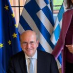 Πούτιν σε Πεζεσκιάν: Έτοιμη η Ρωσία να συμβάλει στη διευθέτηση του πολέμου στη Μέση Ανατολή