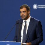 Τροχαίο στον Ασπρόπυργο: Φορτηγό πέρασε στο αντίθετο ρεύμα και συγκρούστηκε με Ι.Χ.
