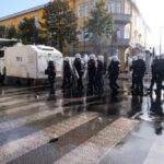 Σάο Πάολο: Συγκλονιστικό βίντεο με συρμό που συγκρούστηκε με γερανό δευτερόλεπτα μετά την πτώση του στις γραμμές