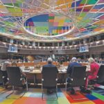 Αγωγή Ντίτερς κατά Γκίλφοϊλ: Απειλεί με αποκαλύψεις που θα «αγγίζουν» τον Λευκό Οίκο