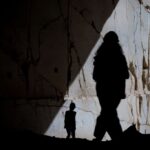 Τραγωδία: Ιερέας σκοτώθηκε την ώρα της λειτουργίας – Τον καταπλάκωσε τεράστιος σταυρός [σοκαριστικό βίντεο]