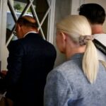 Σαλαμίνα: Πλοίο μεταφοράς οχημάτων προσάραξε στην περιοχή Καματερό – Στο σημείο τρία ρυμουλκά