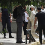 Φωταγωγήθηκε η Βουλή των Ελλήνων για την Παγκόσμια Ημέρα Εγκεφαλικής Παράλυσης