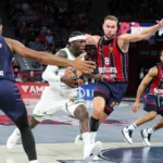 Σκάνδαλο στο ελληνικό μπάσκετ: Στην Ευελπίδων ο Λιόλιος και οι άλλοι πέντε συλληφθέντες – Πάνω από 100.000 ευρώ στο σπίτι δεύτερου διαιτητή