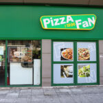 Μεγάλη επιχείρηση του ελληνικού FBI στην Pizza Fan: «Πείραζε» αποδείξεις και δεν απέδωσε ΦΠΑ 25 εκατ. ευρώ – Έχουν κατασχεθεί 500.000 ευρώ, 9 συλλήψεις