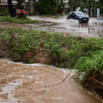 Ελευσίνα: Προσωρινά κρατούμενοι οι κατηγορούμενοι για την επίθεση με μαχαίρι στον 32χρονο